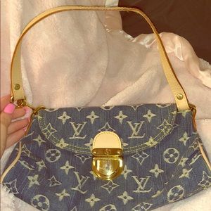 Louis Vuitton denim pleaty